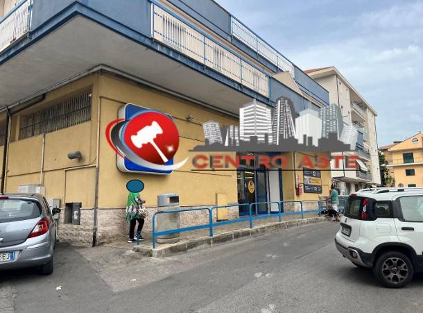 negozio in vendita a Vasto