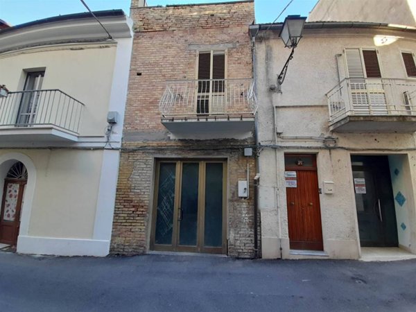 casa indipendente in vendita a Vasto