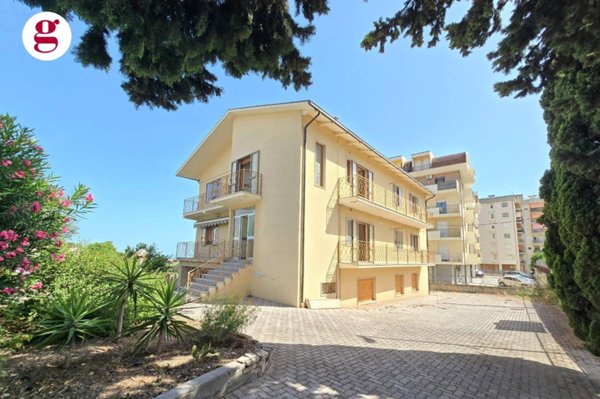 casa indipendente in vendita a Vasto