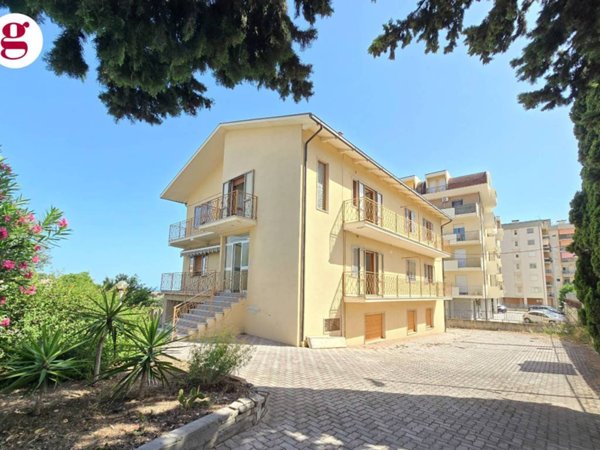 casa indipendente in vendita a Vasto in zona San Nicola