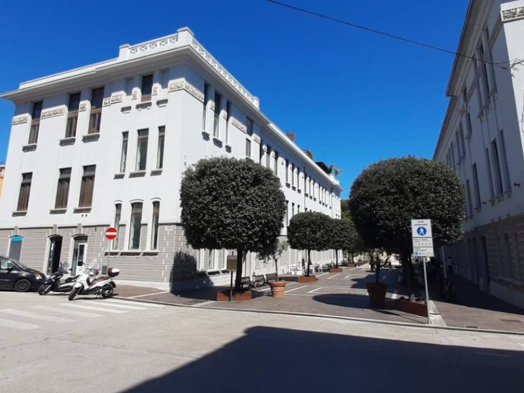negozio in vendita a Vasto