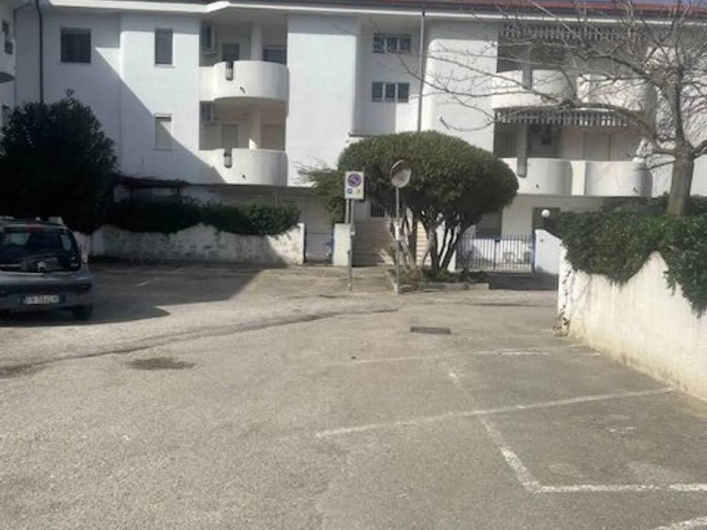 appartamento in vendita a Vasto in zona Marina