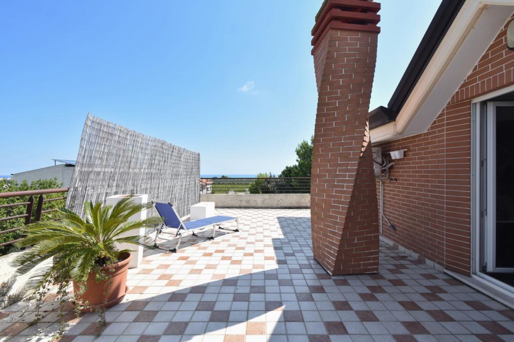 casa indipendente in vendita a Vasto