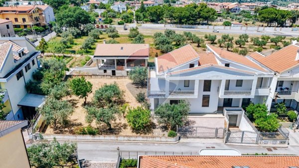 casa indipendente in vendita a Vasto in zona Incoronata