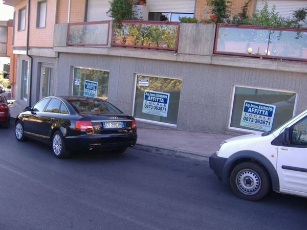 negozio in vendita a Vasto