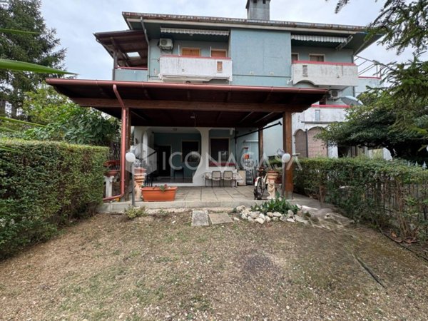 appartamento in vendita a Vasto in zona Marina