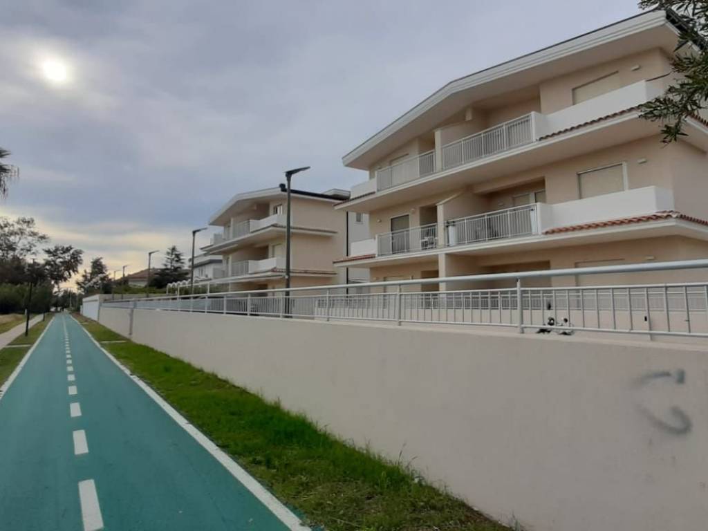 appartamento in vendita a Vasto in zona Marina