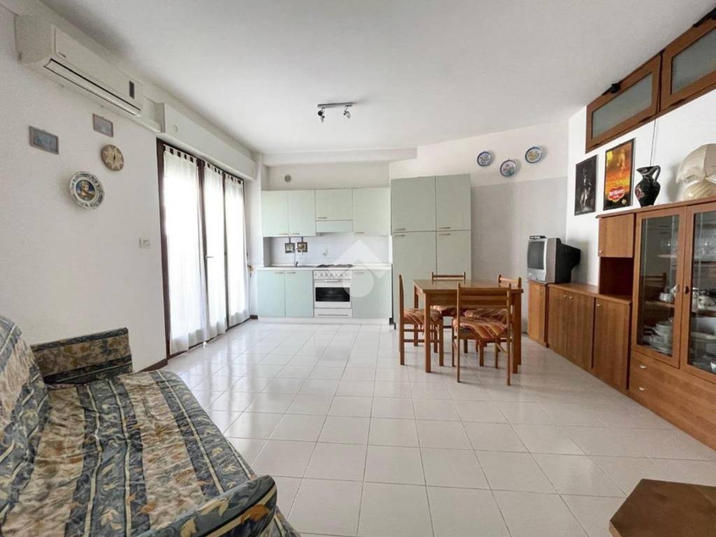 appartamento in vendita a Vasto in zona Marina