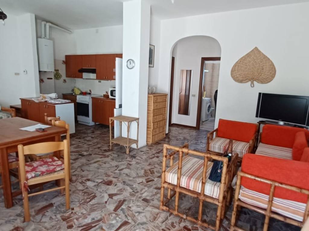 appartamento in vendita a Vasto in zona Marina