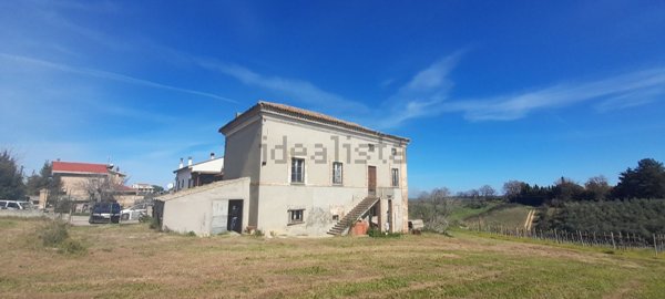 casa indipendente in vendita a Vasto in zona San Lorenzo