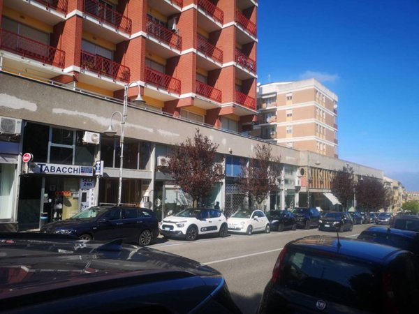 negozio in vendita a Vasto