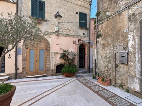 casa indipendente in vendita a Vasto in zona Marina
