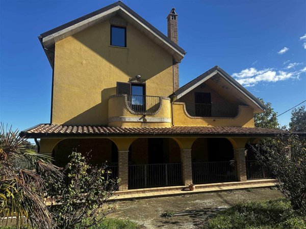 casa indipendente in vendita a Vasto in zona Incoronata