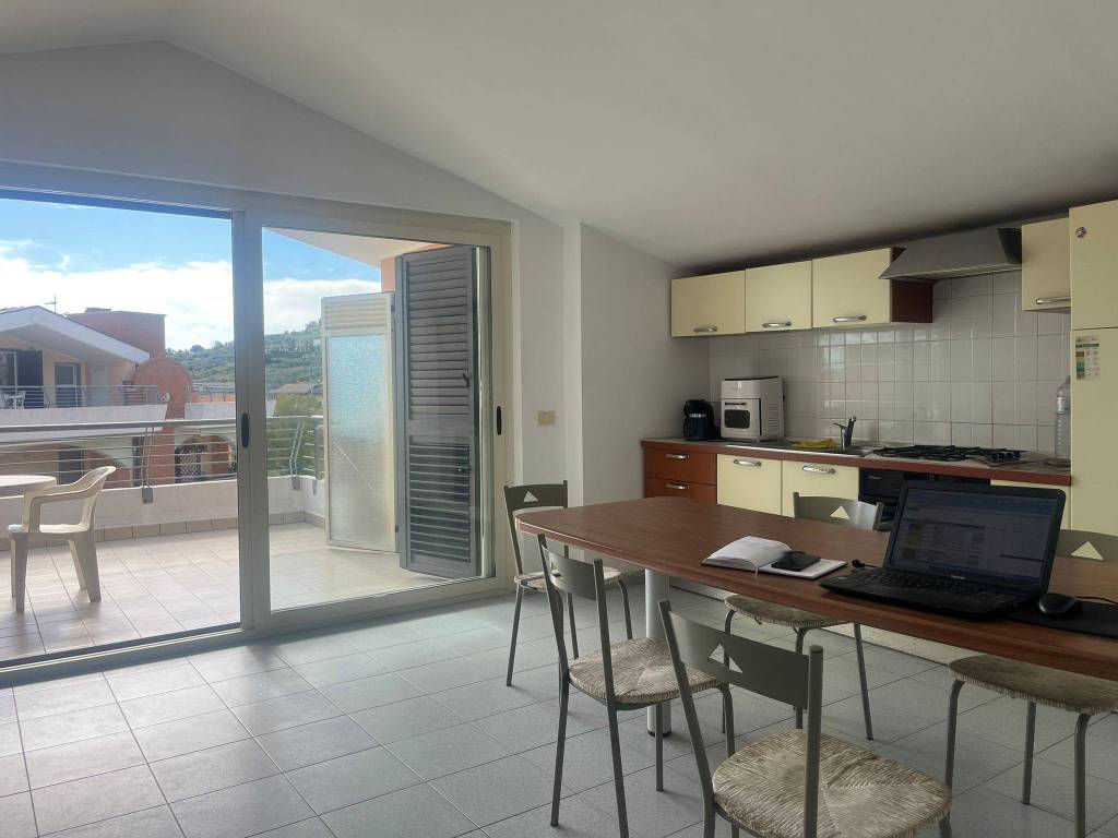 appartamento in vendita a Vasto in zona Marina