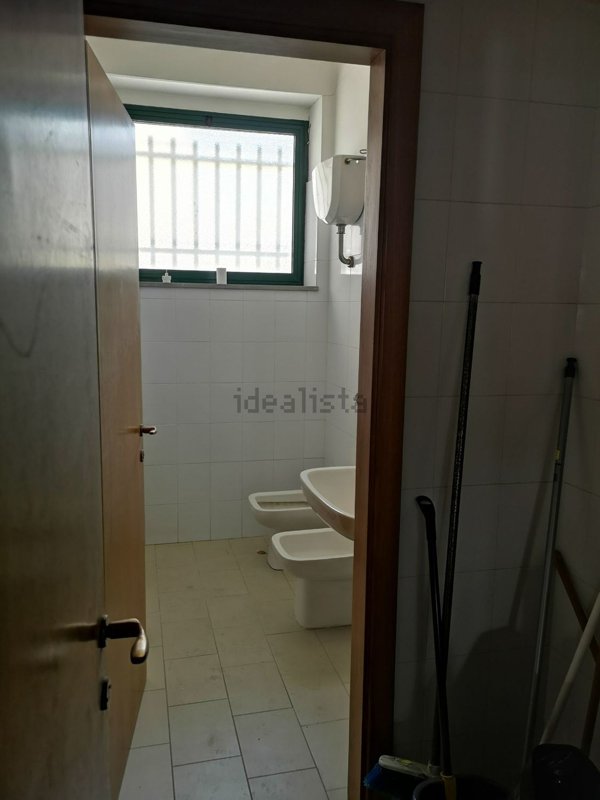 locale commerciale in vendita a Vasto