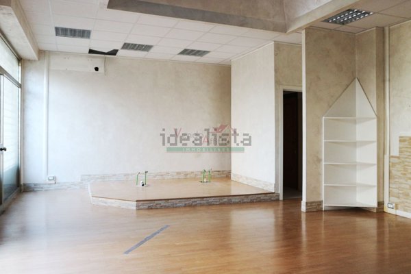 locale commerciale in vendita a Vasto