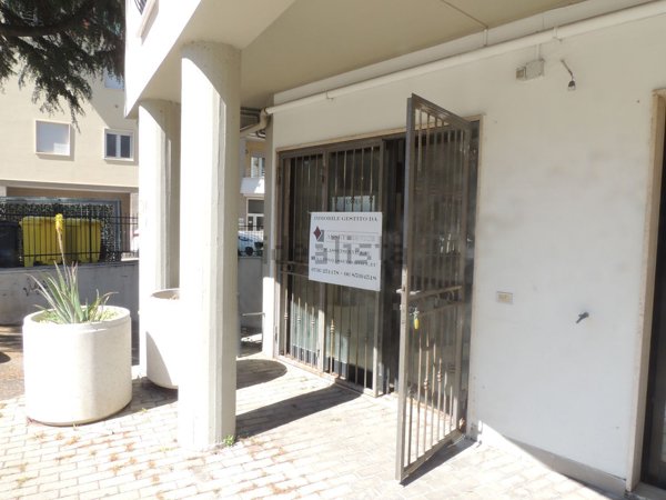 negozio in vendita a Vasto