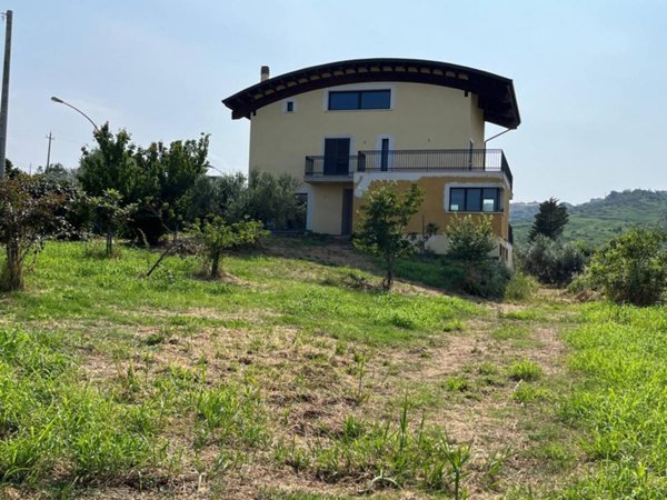 casa indipendente in vendita a Vasto in zona Marina