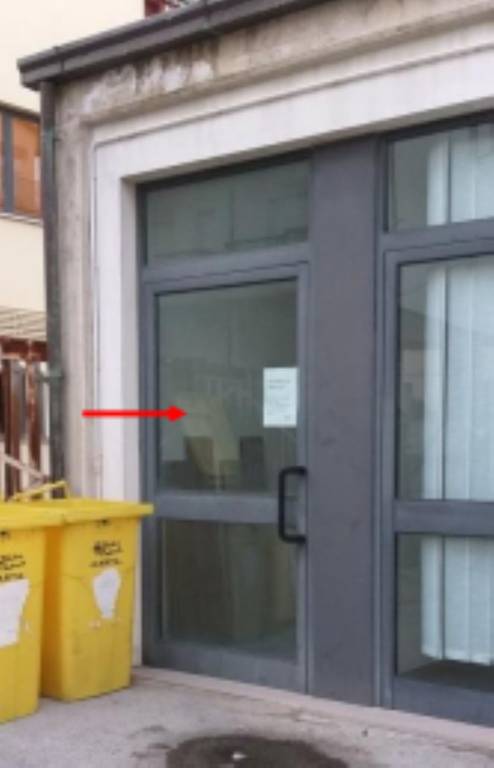 locale commerciale in vendita a Vasto