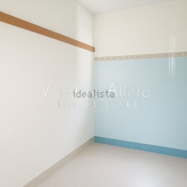 locale commerciale in vendita a Vasto