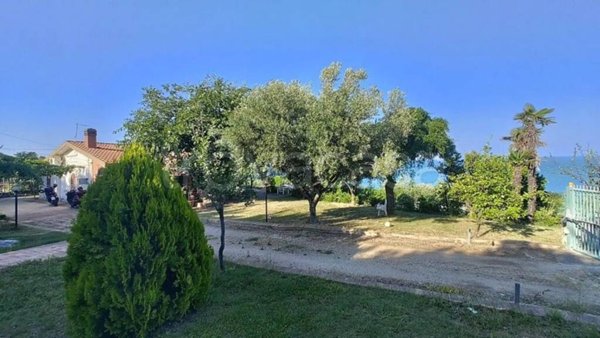 casa indipendente in vendita a Vasto in zona San Nicola