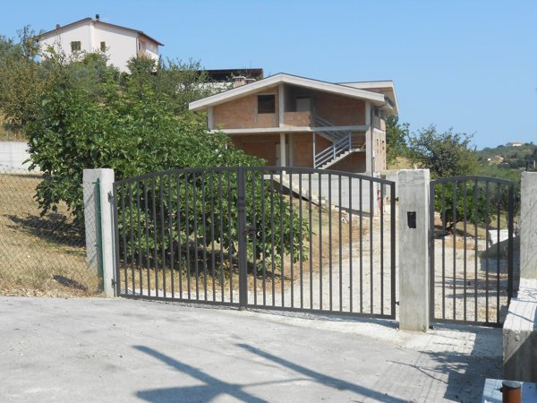 casa indipendente in vendita a Vasto in zona San Biagio