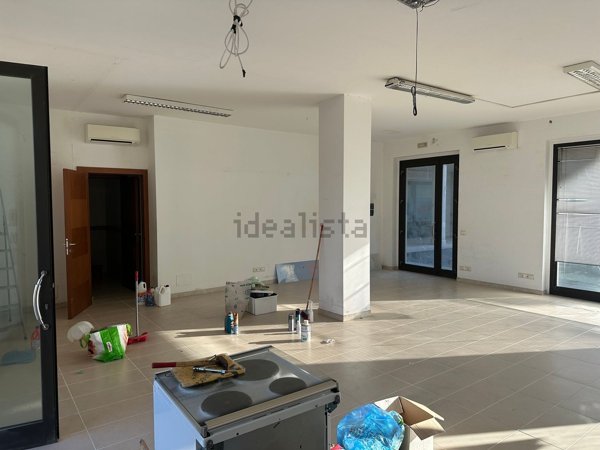 locale commerciale in vendita a Vasto