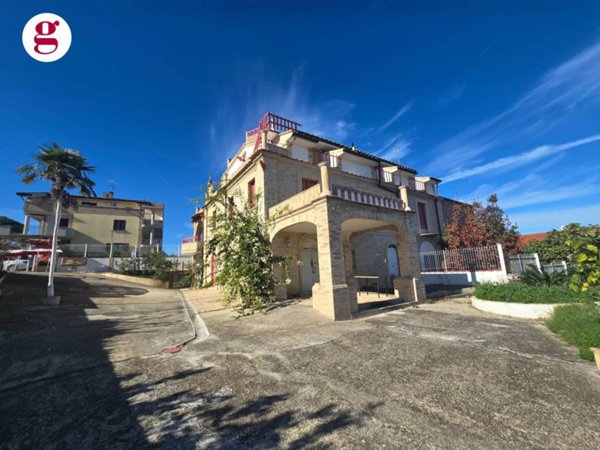 casa indipendente in vendita a Vasto in zona Incoronata