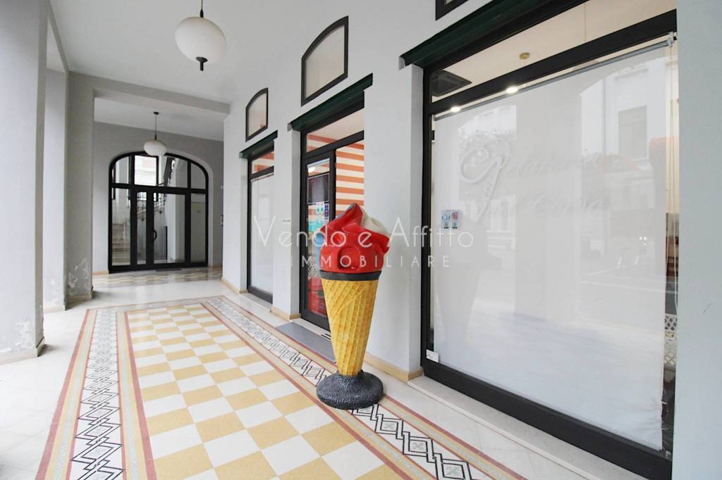 negozio in vendita a Vasto