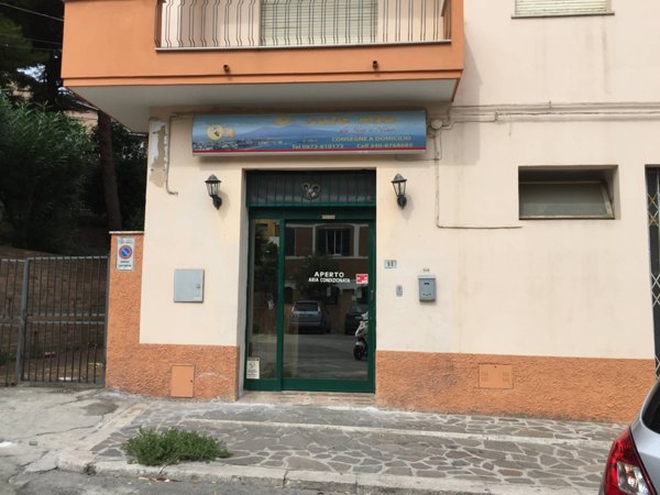 locale commerciale in vendita a Vasto