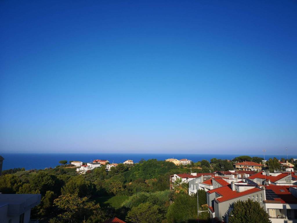 intera palazzina in vendita a Vasto