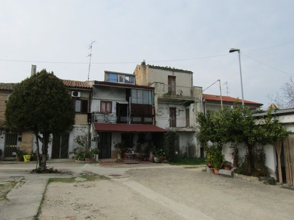 casa indipendente in vendita a Vasto in zona San Lorenzo