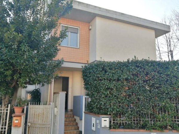 casa indipendente in vendita a Vasto in zona Marina