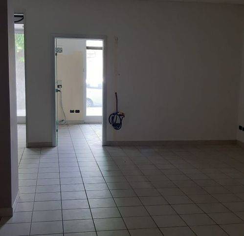 negozio in vendita a Vasto