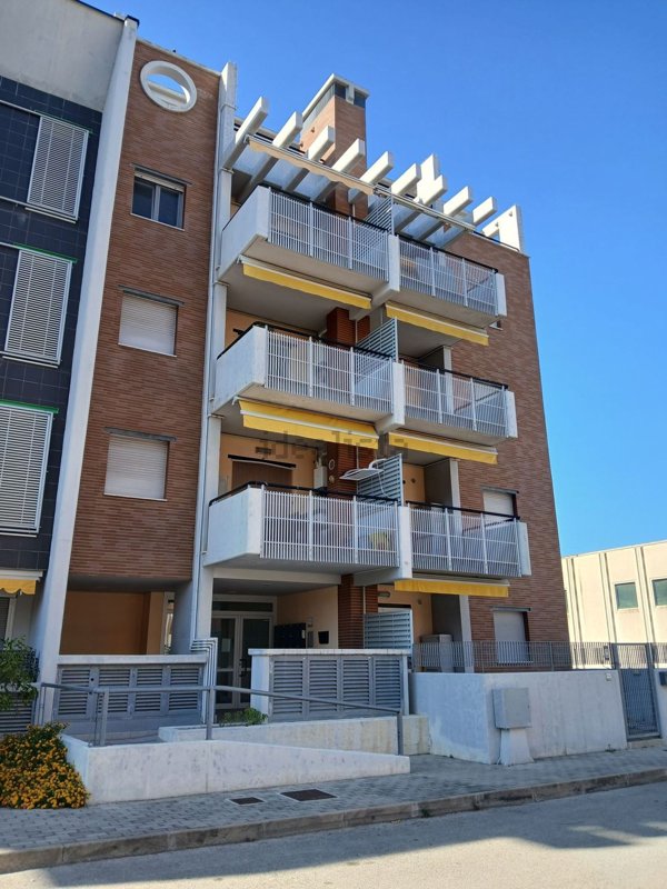 appartamento in vendita a Vasto in zona Marina