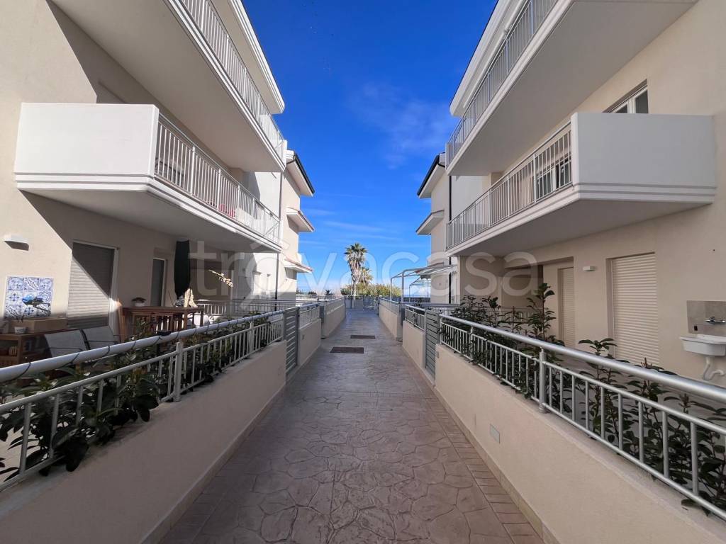 appartamento in vendita a Vasto in zona Marina
