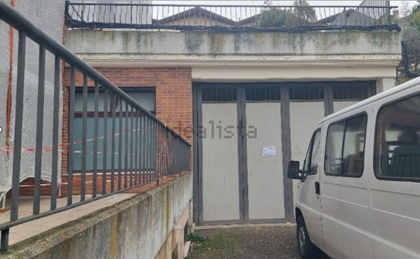 locale di sgombero in vendita a Vasto