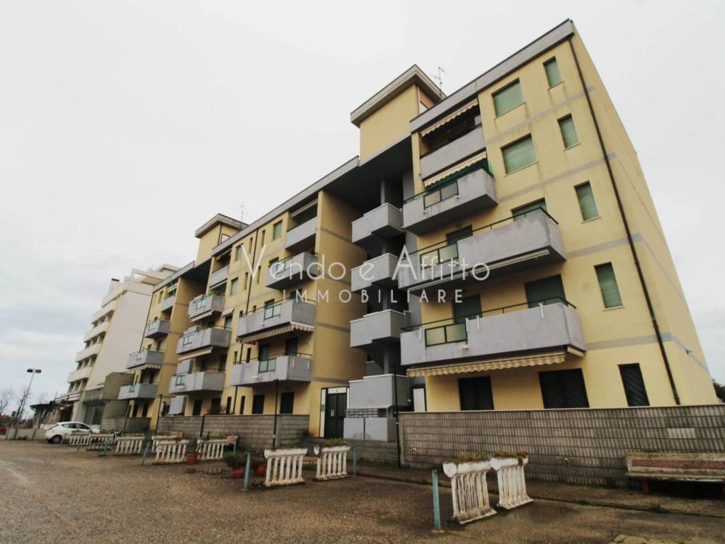 appartamento in vendita a Vasto in zona Marina