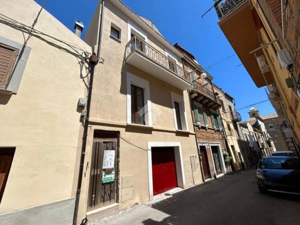casa indipendente in vendita a Vasto in zona Marina