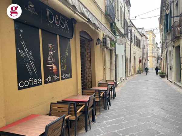 negozio in vendita a Vasto