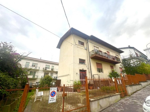 casa indipendente in vendita a Vasto