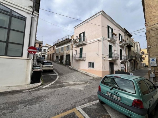 casa indipendente in vendita a Vasto