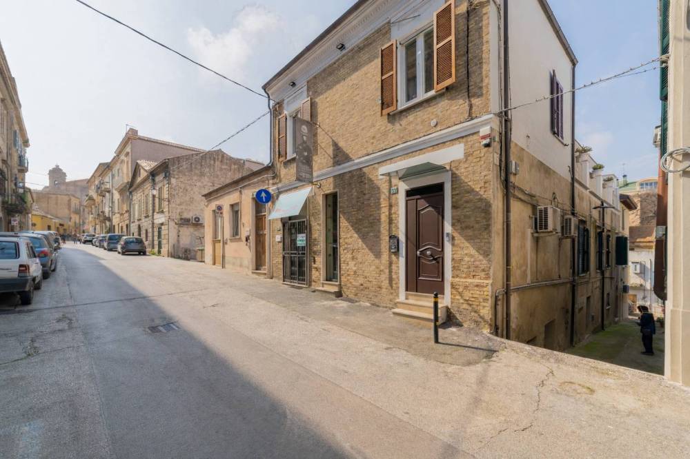 negozio in vendita a Vasto