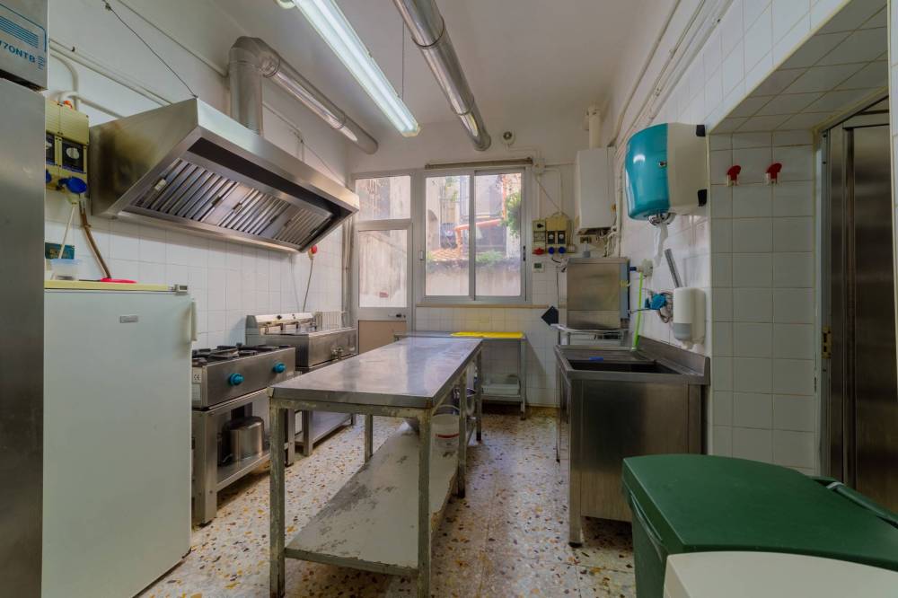 locale commerciale in vendita a Vasto