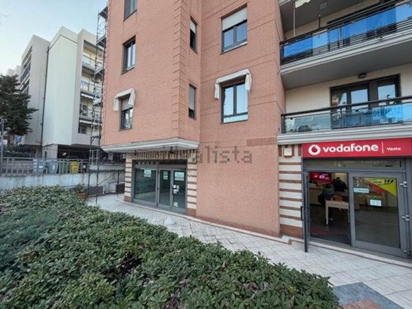locale commerciale in vendita a Vasto