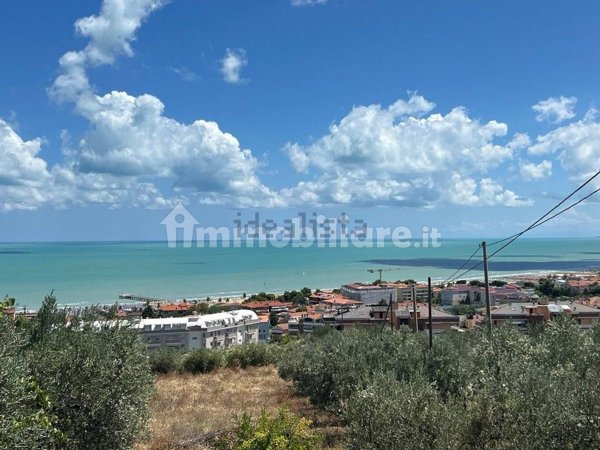 quadrivano in vendita a Vasto in zona Marina