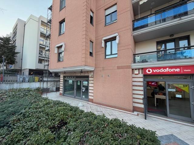 negozio in vendita a Vasto