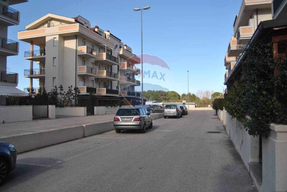 appartamento in vendita a Vasto in zona Marina