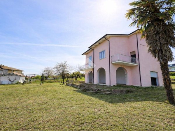 casa indipendente in vendita a Vasto in zona Sant'Antonio Abate