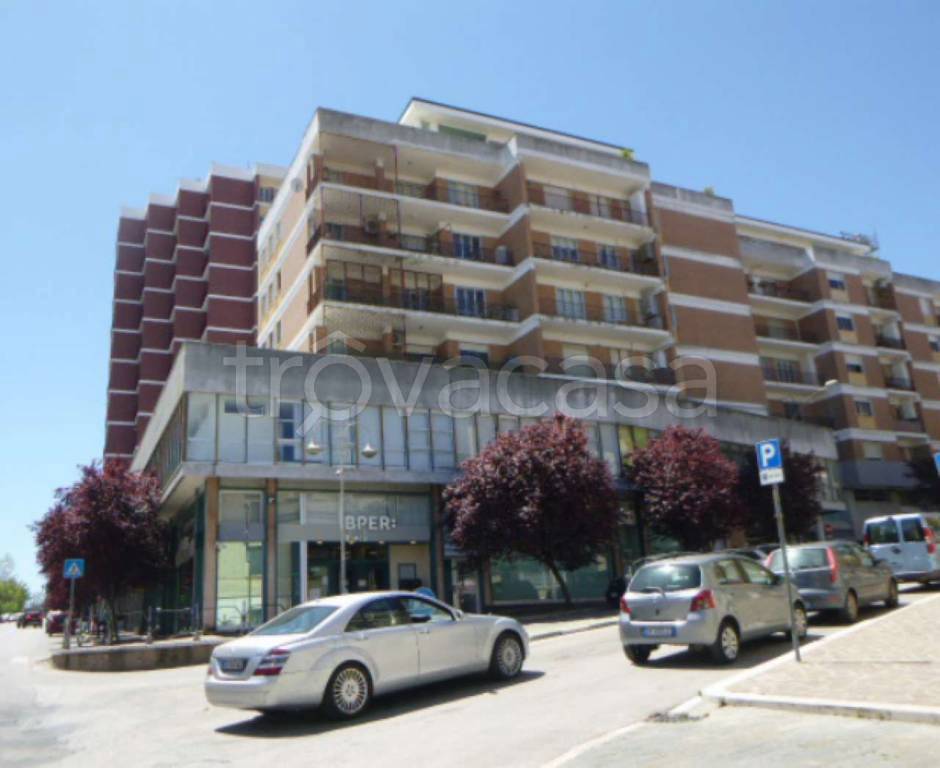 negozio in vendita a Vasto